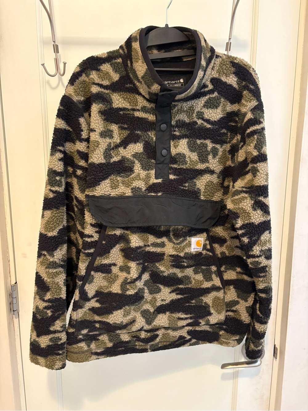 Carhartt Men’s Camo Sherpa Pullover Jacket - Olive & Black